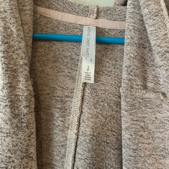 Cardigan with hood - Picture 2 of 3